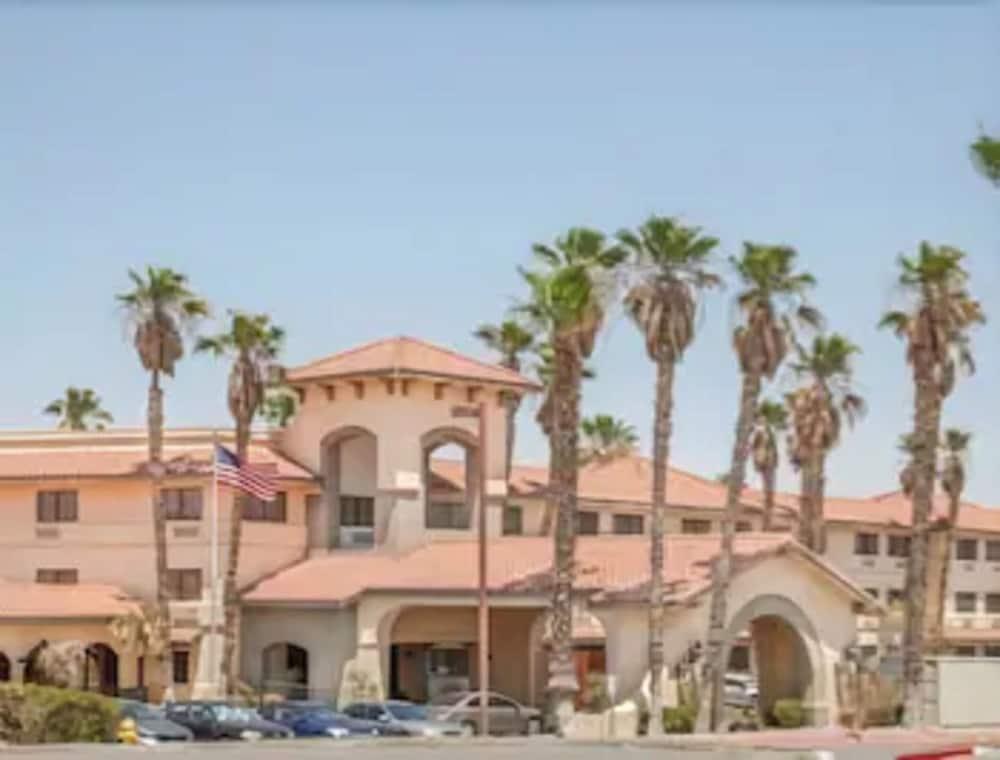 Ramada By Wyndham Barstow Ξενοδοχείο Εξωτερικό φωτογραφία