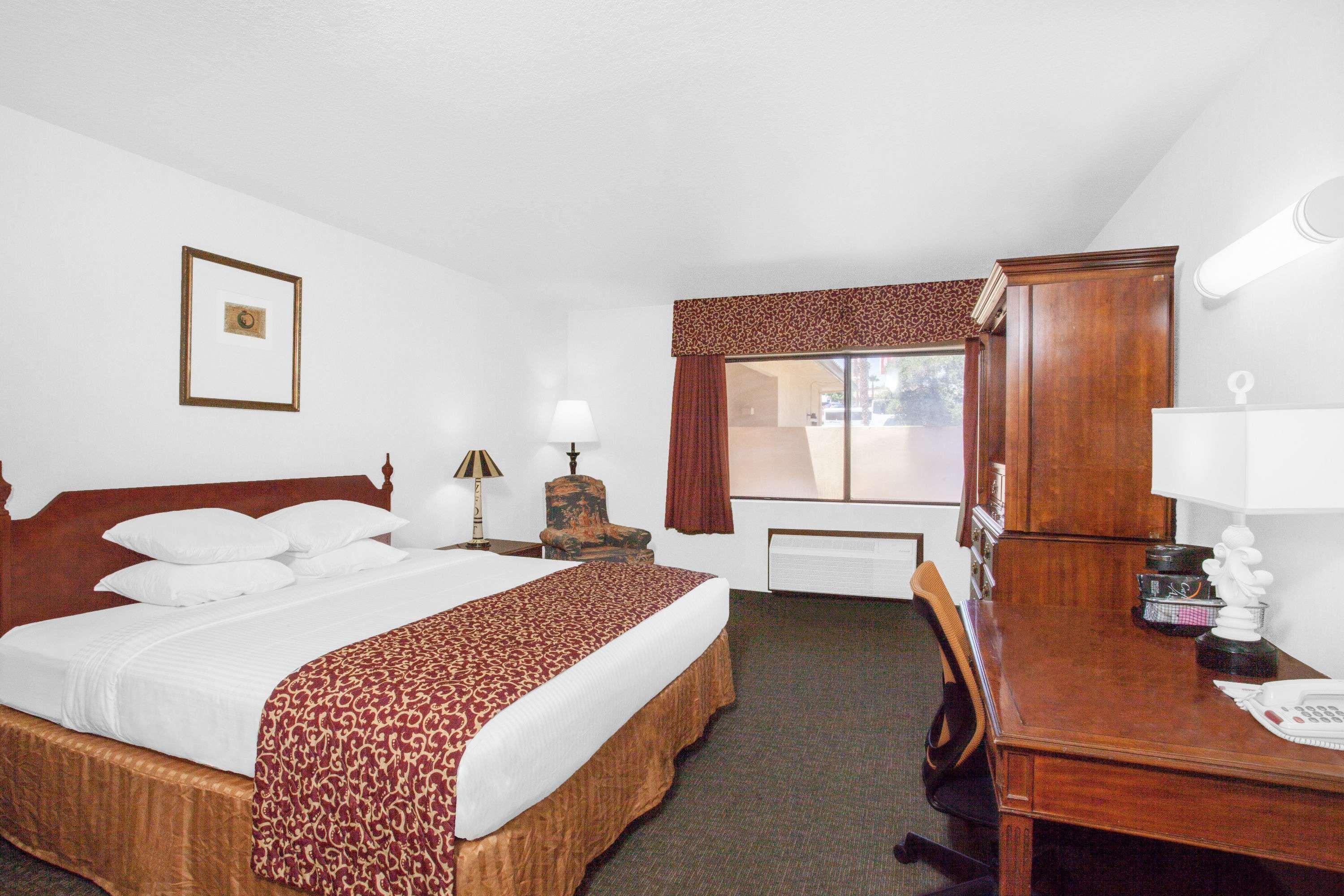 Ramada By Wyndham Barstow Ξενοδοχείο Εξωτερικό φωτογραφία